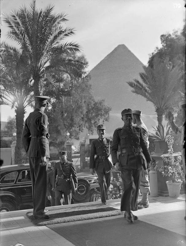 Chinese officers at the Mena House Hotel, Cairo, Egypt, Nov 1943