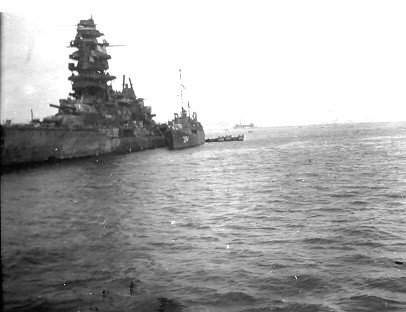 USS William J. Pattison alongside battleship Nagato, Yokosuka, Japan, early Sep 1945