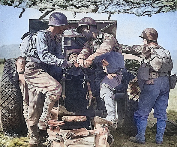 155 mm Howitzer Carriage M1917 or M1918 howitzer and crew in exercise, Camp Carson, Colorado, United States, 24 Apr 1943, photo 2 of 2 [Colorized by WW2DB]