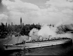 British liner RMS Queen Mary returning US troops from Europe, New York, New York, United States, 20 Jun 1945