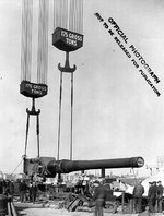 Installation of a gun of No. 2 turret of battleship North Carolina, New York Navy Yard, Brooklyn, New York, United States, 9 Nov 1940, photo 1 of 2