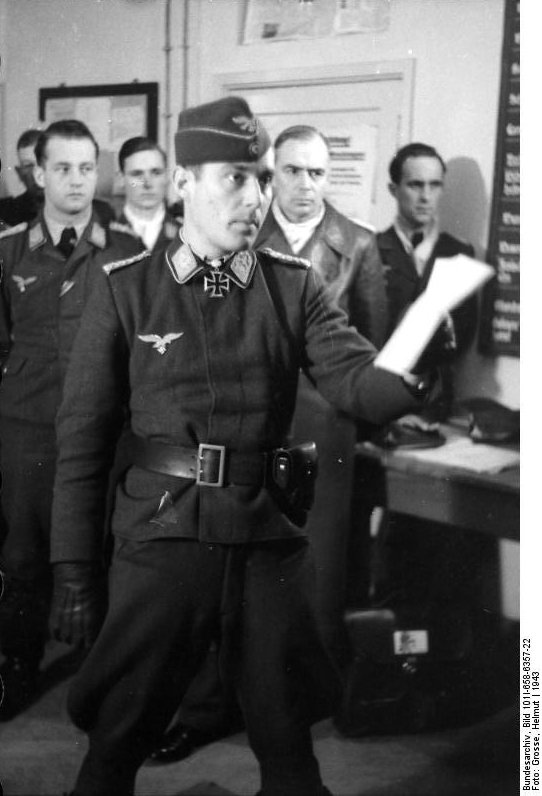 Egmont Prinz zur Lippe-Weißenfeld at a German Luftwaffe base, 1943