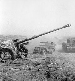 8.8 cm FlaK 41 file photo [21527]