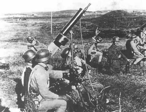 Chinese troops with a Type 24 machine gun as an anti-aircraft weapon, China, circa late 1930s